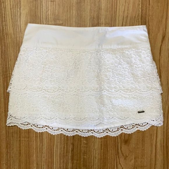 Hollister Dresses & Skirts - EUC Hollister Skirt